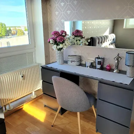 Seaview Apartment *